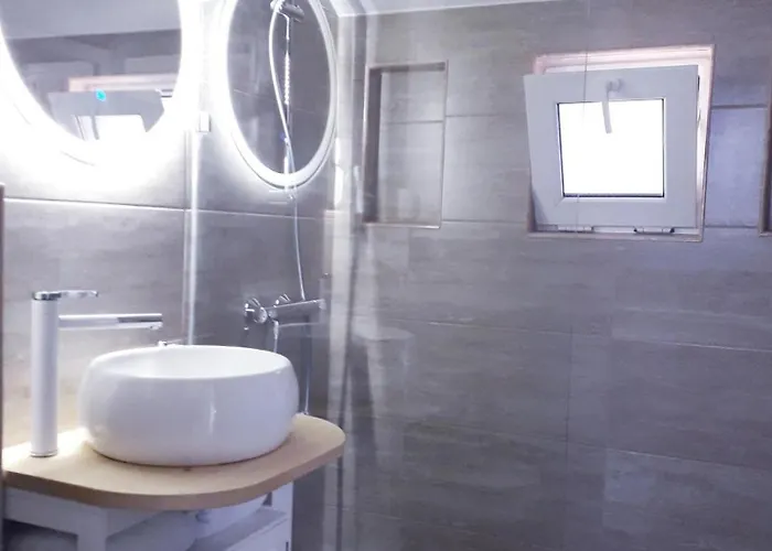 Blue Paradise 科斯蒂内什蒂